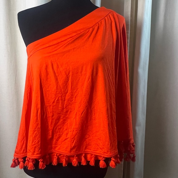 Trina Turk Vibrant Red Top - Picture 2 of 4